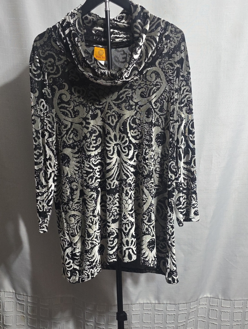 Ruby Rd. Black & Cream Cowl Neck Patterned Tunic